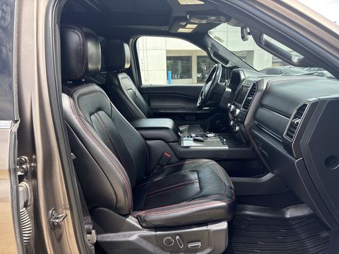 Used 2019 Ford Expedition Max Limited w/ Equipment Group 303A AWD/4WD image 15