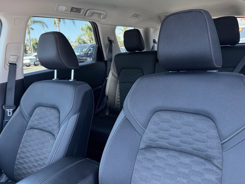 Certified 2024 Nissan Pathfinder SV FWD image 12