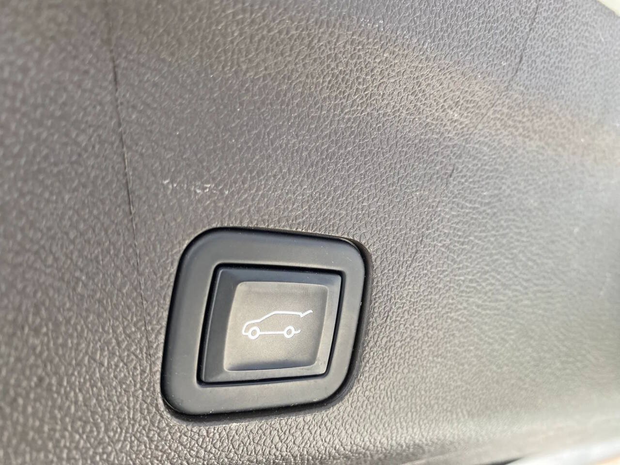 Used 2021 GMC Yukon Denali AWD/4WD image 27