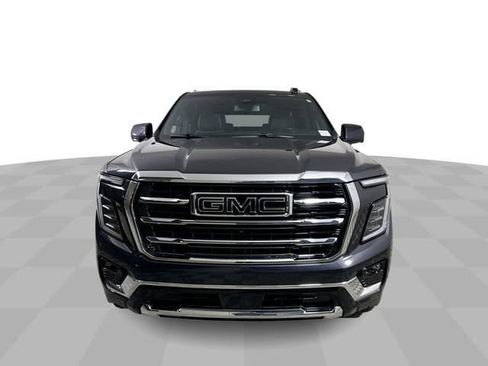 Used 2025 GMC Yukon Elevation AWD/4WD image 3