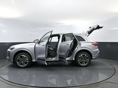 New 2026 Audi Q5 Premium AWD/4WD image 29