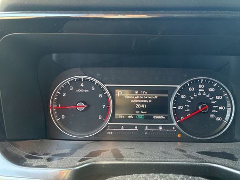 Used 2023 Kia Sorento S image 14