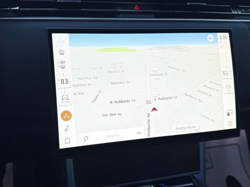 Used 2025 Land Rover Range Rover SE image 31