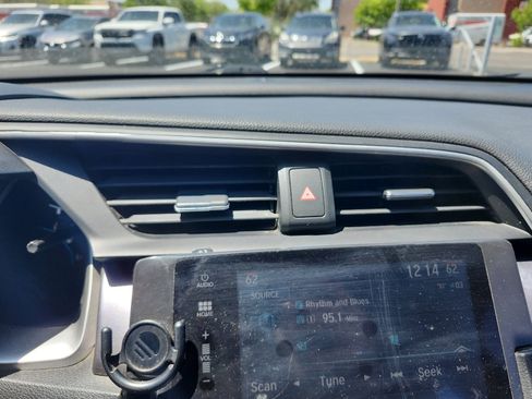 Used 2018 Honda Civic EX-T image 30