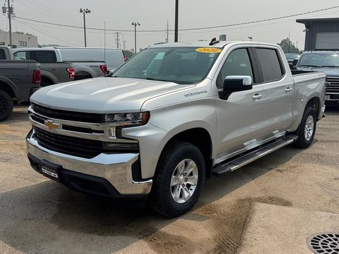 Used 2020 Chevrolet Silverado 1500 LT w/ All-Star Edition AWD/4WD image 2