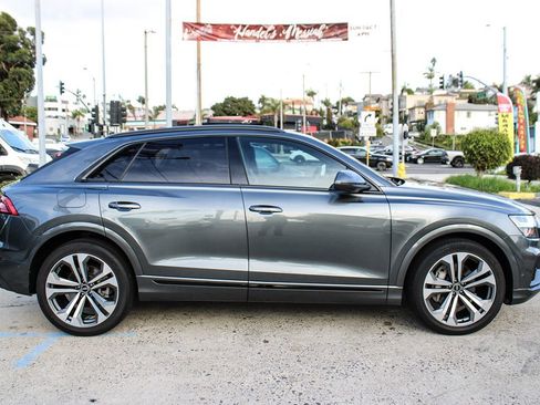 Used 2021 Audi Q8 Prestige image 7