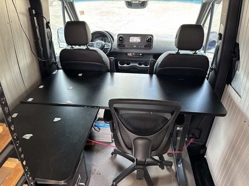 Used 2021 Mercedes-Benz Sprinter 2500 image 20