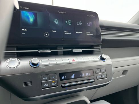 Used 2025 Hyundai Kona SEL image 20