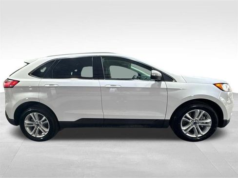 Used 2020 Ford Edge SEL image 4