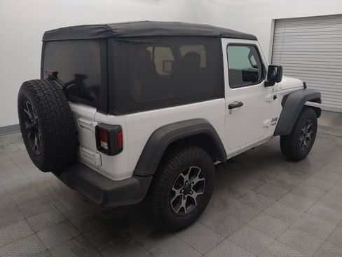 Used 2018 Jeep Wrangler Sport image 9