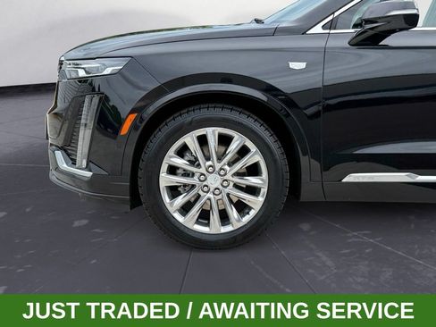 Used 2023 Cadillac XT6 Premium Luxury w/ Technology Package AWD/4WD image 9