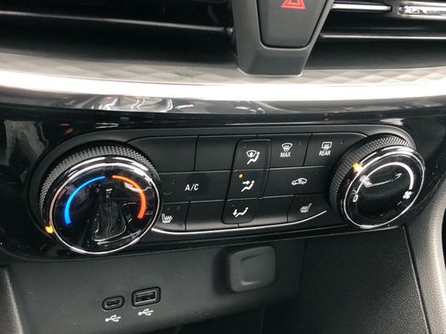 New 2025 Buick Encore GX Sport Touring w/ Comfort Package image 24