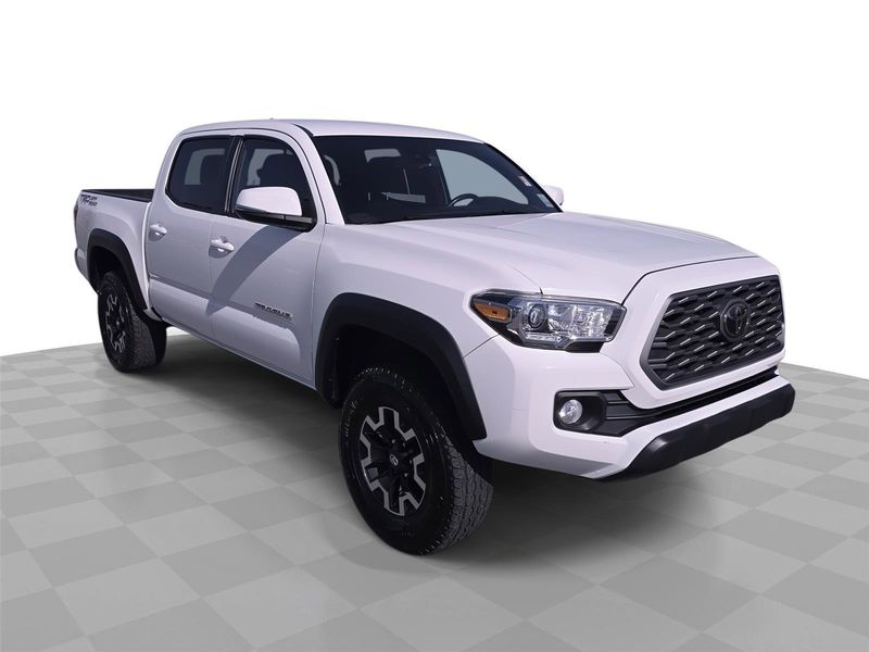 Used 2022 Toyota Tacoma TRD Off-Road image 1