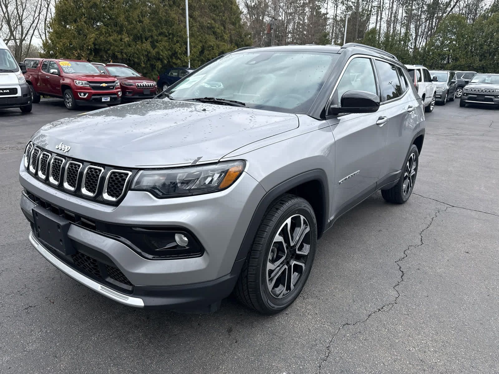 Used 2023 Jeep Compass Limited AWD/4WD image 7
