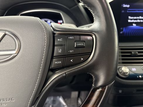 Used 2021 Lexus LS 500 AWD w/ Interior Upgrade Package image 22