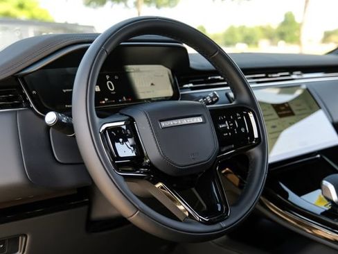 New 2026 Land Rover Range Rover Sport Dynamic SE AWD/4WD image 18
