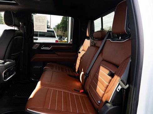 Used 2024 GMC Sierra 3500 Denali Ultimate image 21