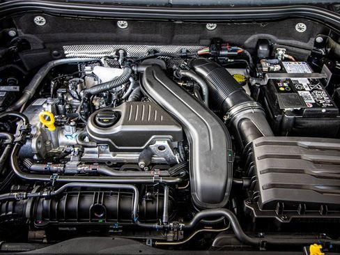 New 2026 Volkswagen Taos S image 23