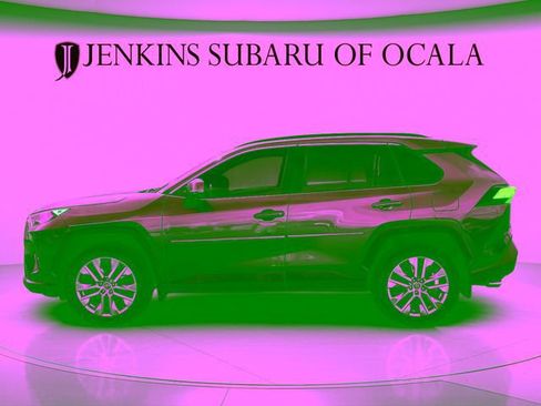 Used 2021 Toyota RAV4 XLE Premium FWD image 6