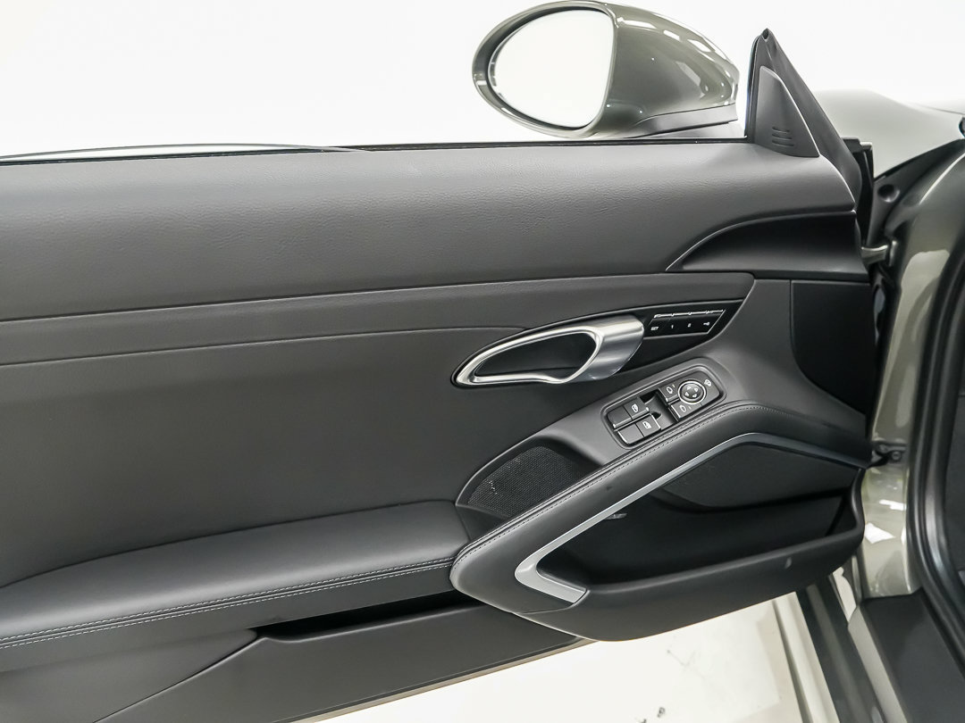 Certified 2025 Porsche 718 Cayman RWD image 19
