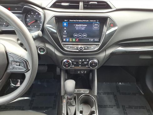 Used 2023 Chevrolet TrailBlazer LT w/ Convenience Package FWD image 30