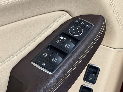 Used 2018 Mercedes-Benz GLS 450 4MATIC image 33
