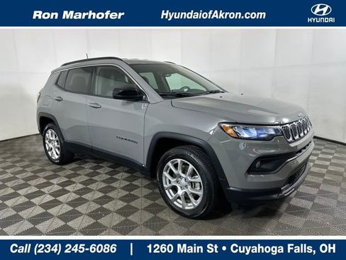 Used 2023 Jeep Compass Latitude AWD/4WD image 1