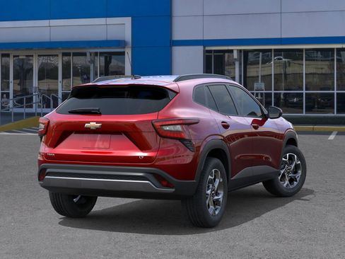 New 2026 Chevrolet Trax LT image 4