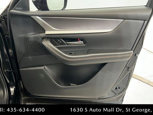 Certified 2025 MAZDA CX-70 Plug-In Hybrid w/ Premium Pkg image 23