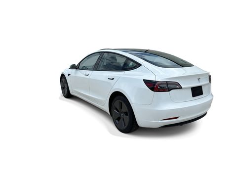 Certified 2023 Tesla Model 3 Standard Range RWD image 4