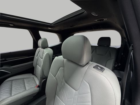 Used 2024 Kia Telluride SX Prestige X-Pro AWD/4WD image 28