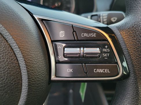 Used 2021 Kia Forte LXS FWD image 33