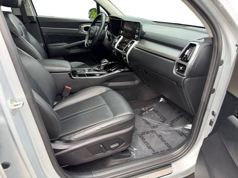 Certified 2022 Kia Sorento SX AWD/4WD image 9