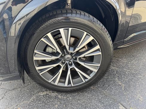 Used 2022 Volvo XC90 T6 Momentum w/ Advanced Package AWD/4WD image 7