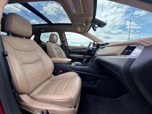 Used 2020 Cadillac XT5 Premium Luxury w/ Platinum Package AWD/4WD image 32