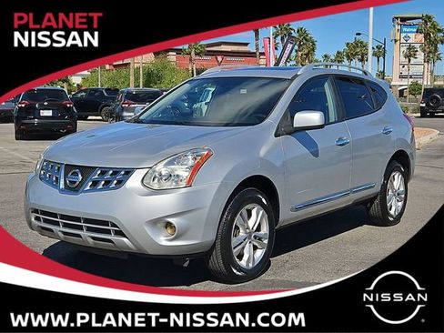 Used 2013 Nissan Rogue SV w/ Premium Pkg FWD image 1