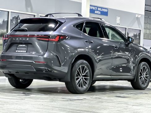 Used 2025 Lexus NX 350 AWD w/ Premium Package image 8