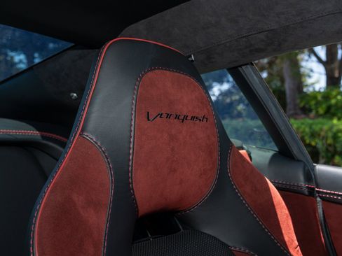 Used 2014 Aston Martin Vanquish Coupe image 22