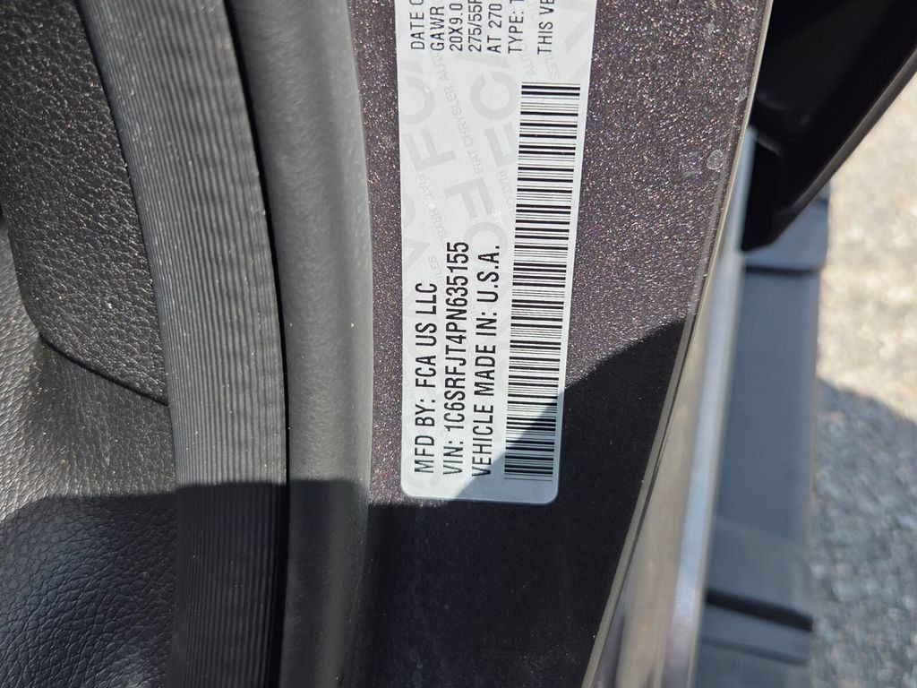 Used 2023 RAM 1500 Laramie AWD/4WD image 5