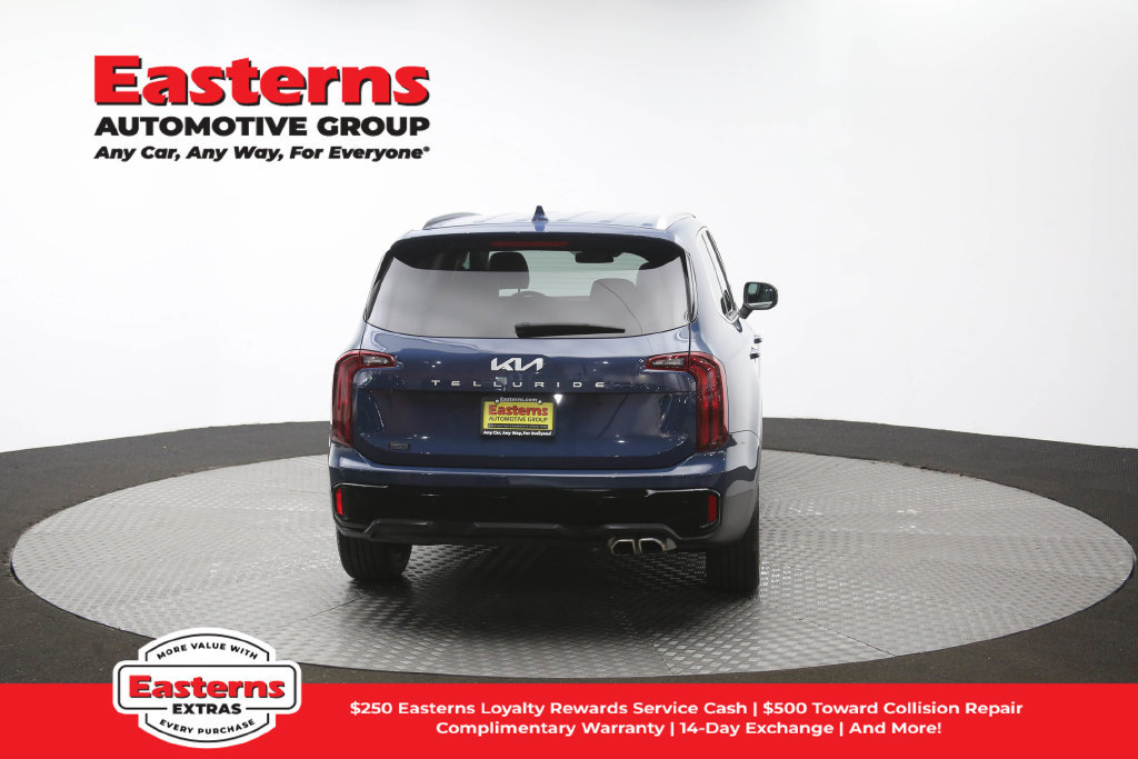 Used 2025 Kia Telluride S FWD image 40