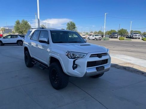Used 2023 Toyota 4Runner TRD Off-Road Premium AWD/4WD image 6
