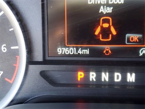 Used 2020 Ford Expedition XLT image 22