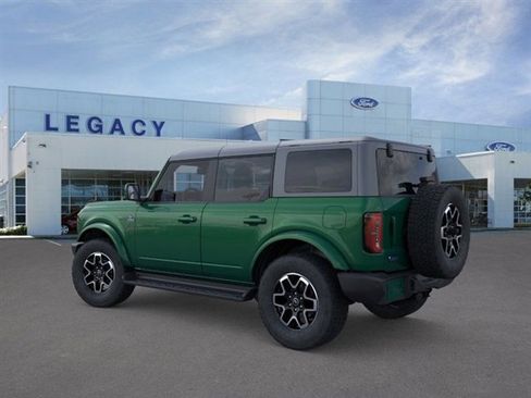 New 2025 Ford Bronco Outer Banks image 4