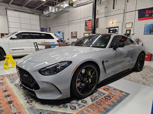 Used 2025 Mercedes-Benz AMG GT 63 image 1