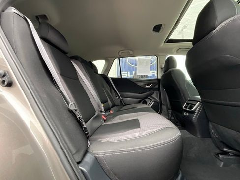 Used 2022 Subaru Outback Premium image 14