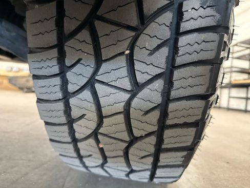 Used 2023 Toyota Tacoma TRD Off-Road w/ Technology Package image 86