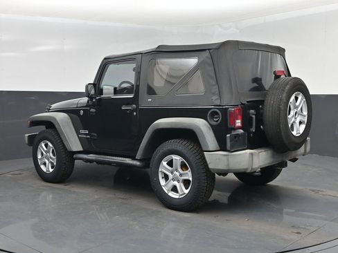 Used 2016 Jeep Wrangler Sport w/ Quick Order Package 24S AWD/4WD image 4