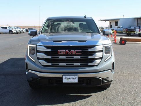 Used 2024 GMC Sierra 1500 SLE image 12
