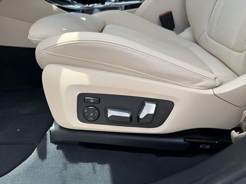 Used 2021 BMW X3 sDrive30i w/ Premium Package RWD image 11
