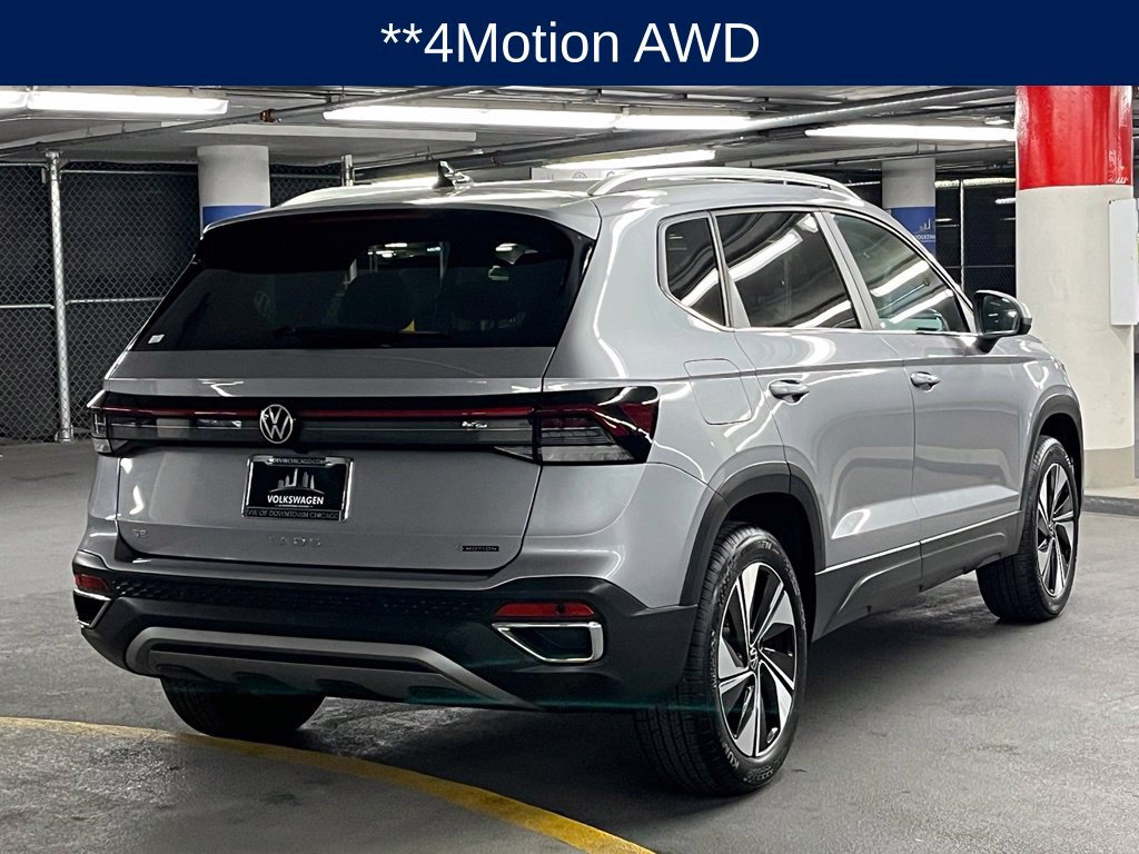 Used 2025 Volkswagen Taos SE w/ Panoramic Sunroof Package AWD/4WD image 6